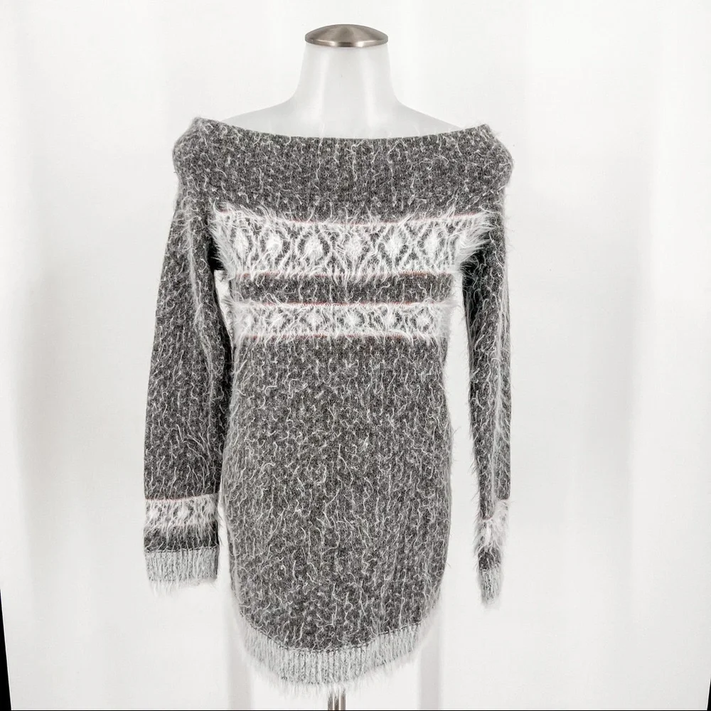 SLEEPING ON SNOW faroe off shoulder sweater - Picture 1 of 6